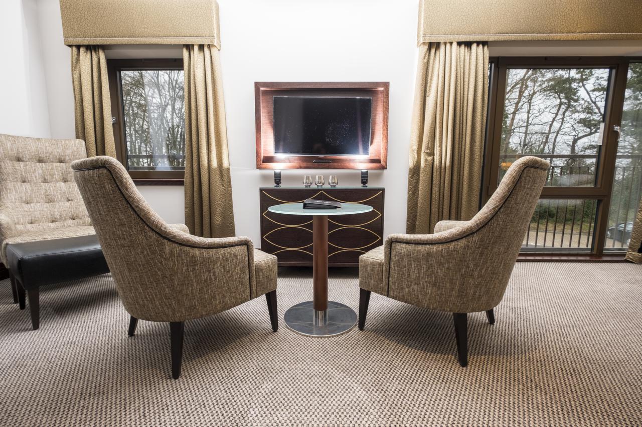 Parklands Hotel & Country Club Ньютон-Мернс Экстерьер фото