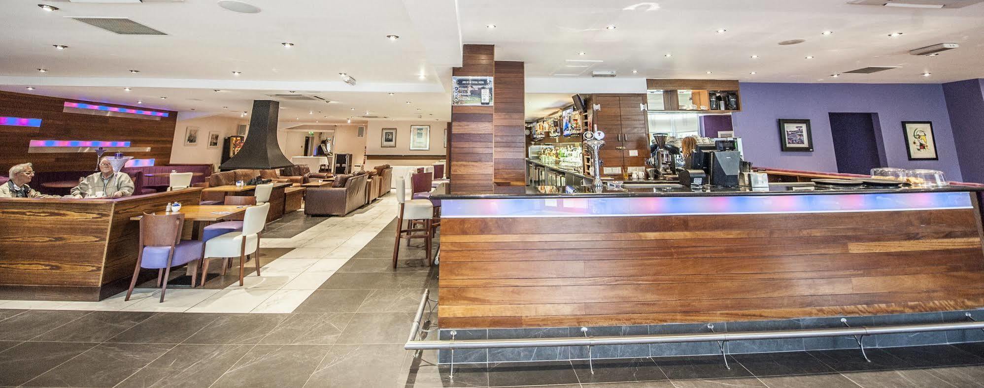 Parklands Hotel & Country Club Ньютон-Мернс Экстерьер фото