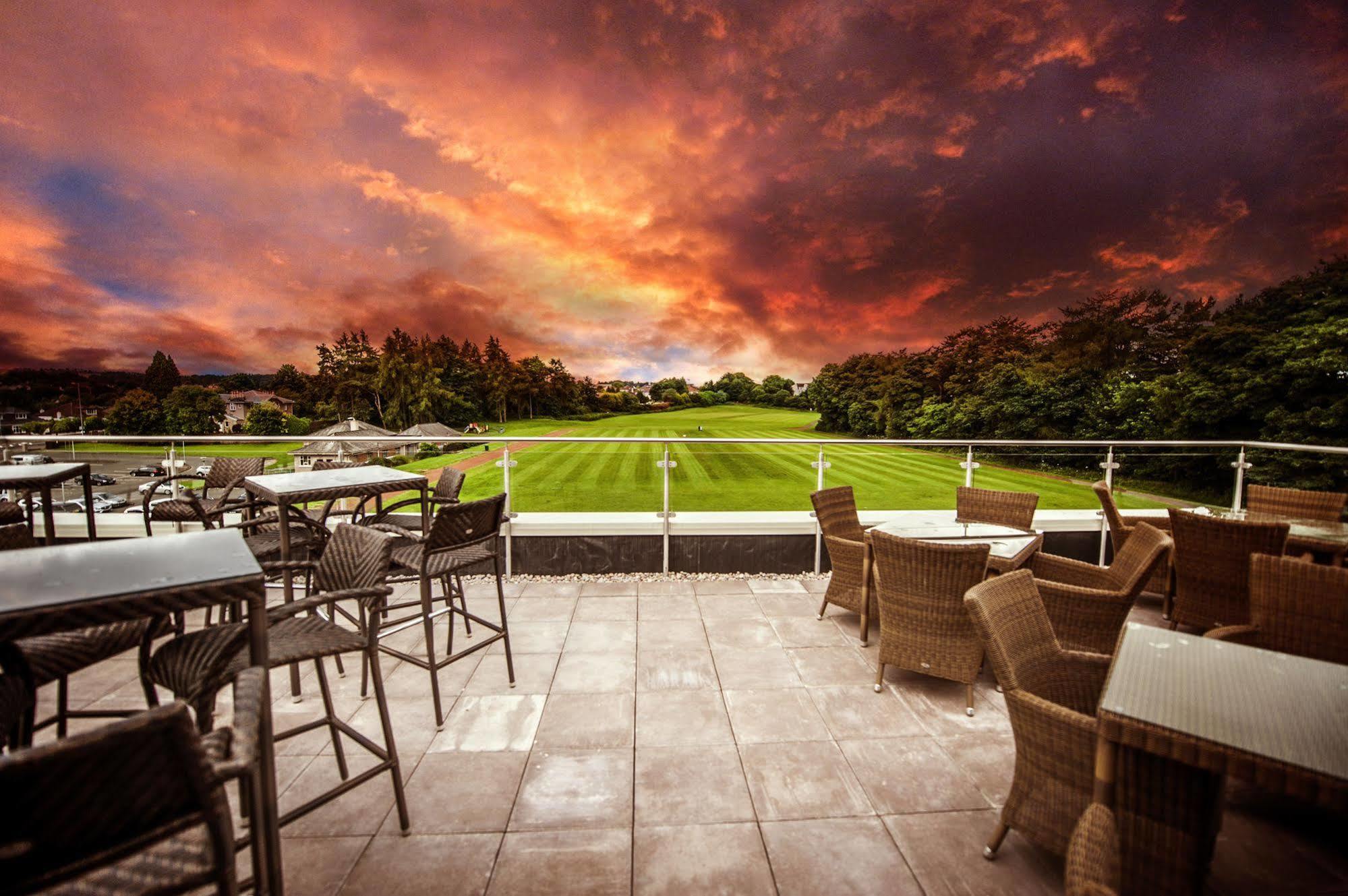 Parklands Hotel & Country Club Ньютон-Мернс Экстерьер фото